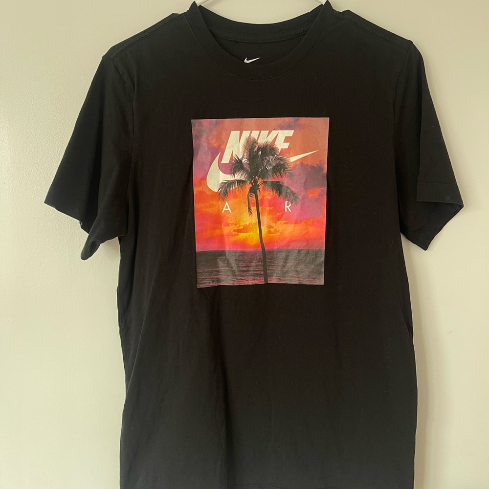 black Nike t-shirt